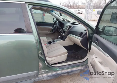 2013 Subaru Outback 2.5I from USA, damaged, VIN 4S4BRBAC4D3312678